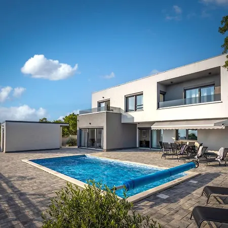 Luxury Boreas With Private Pool And Sea View * Šmrika
