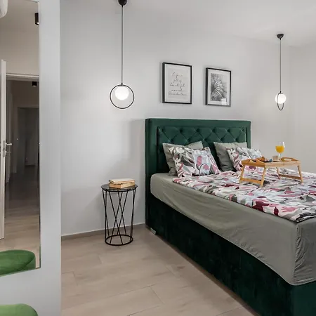 Luxury Boreas With Private Pool And Sea View Šmrika