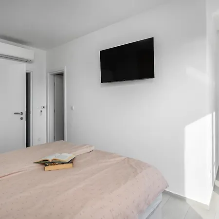 Villa Luxury Boreas With Private Pool And Sea View Smrika