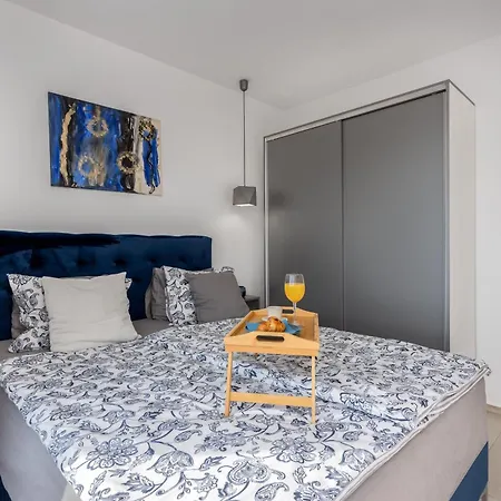 Luxury Boreas With Private Pool And Sea View