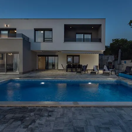 Luxury Boreas With Private Pool And Sea View Šmrika